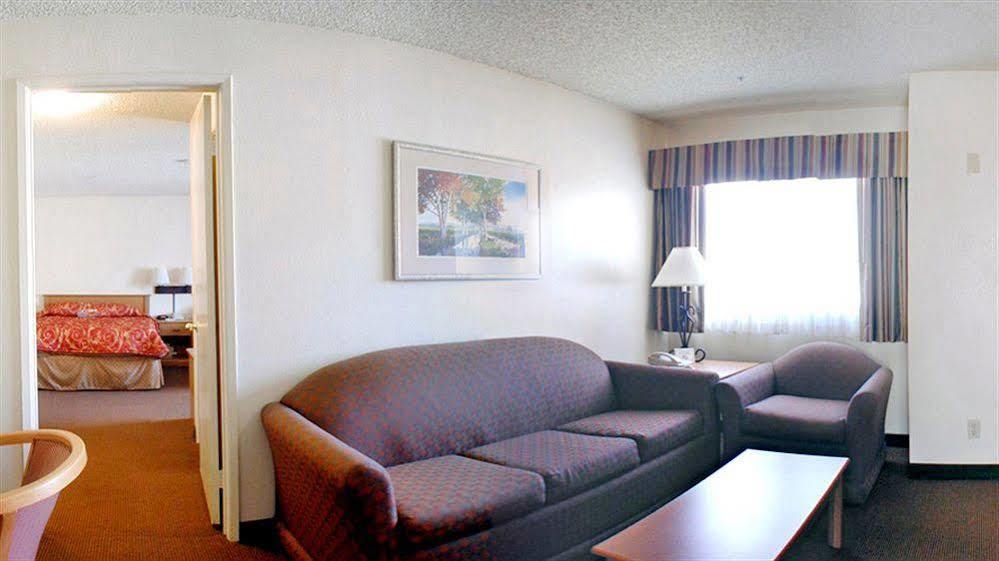 Surestay Plus Hotel By Best Western Upland - Ontario North Exteriör bild